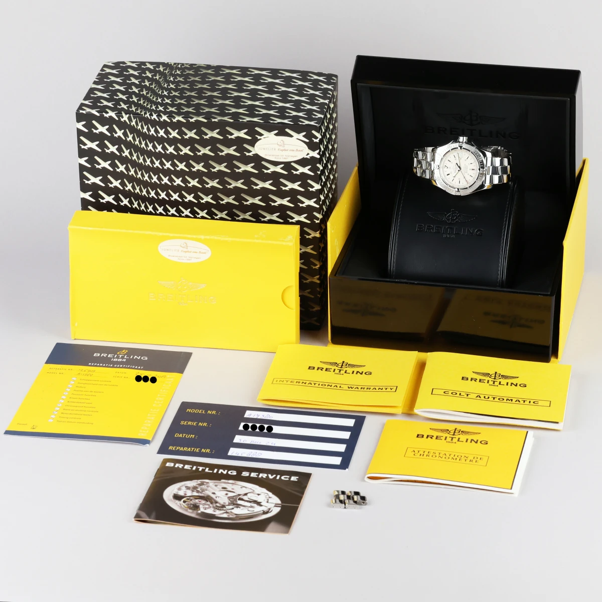 Breitling Colt (A17380)