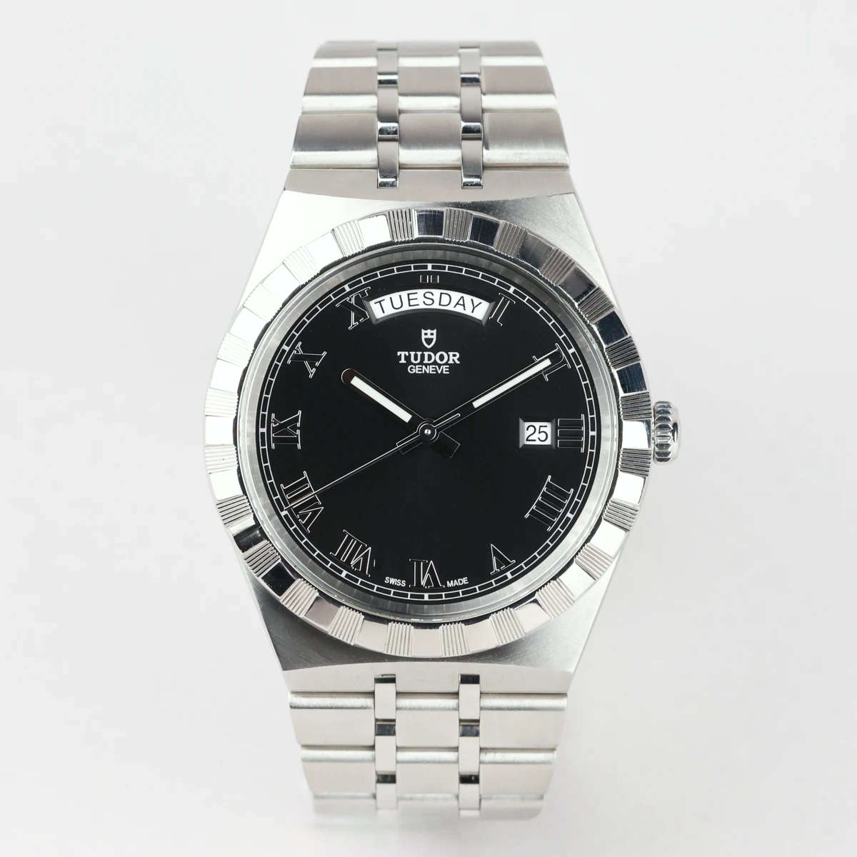 Tudor Royal (28600)