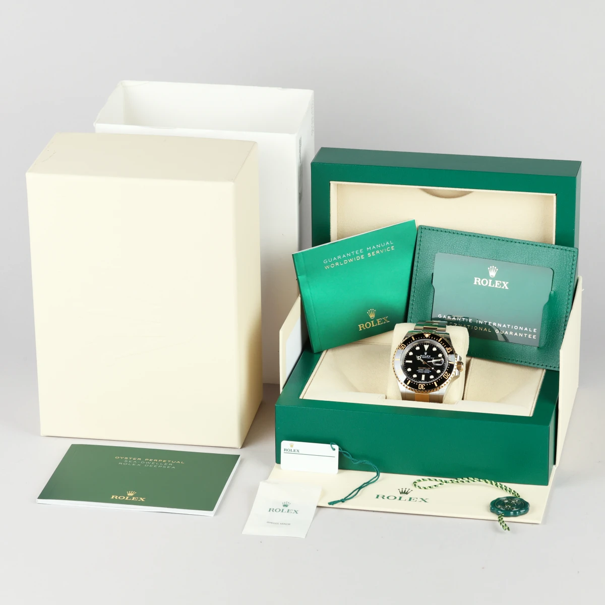 Rolex Sea-Dweller (126603)
