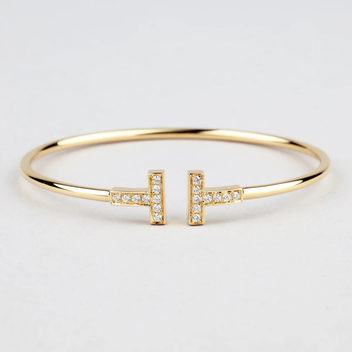 Tiffany & Co  ()